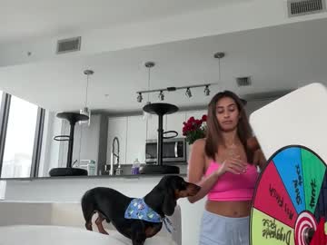 camiliakxoxo's chat room