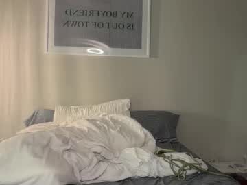 parisangel7's chat room