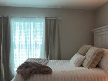 roxyrain2736's chat room