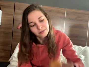 deepthroatqueen33's chat room