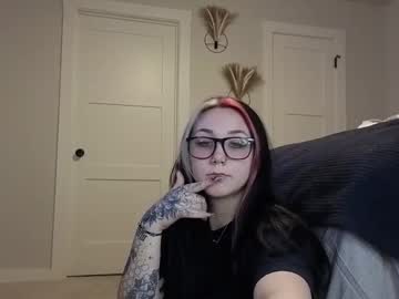 iveyjade33's chat room