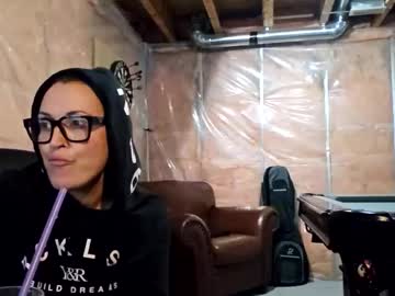 coupleoffantastics's chat room