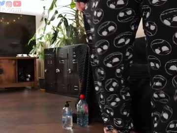 serareads's chat room