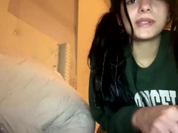 esoterickitten777's chat room