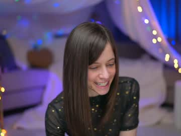 newchloe18's chat room