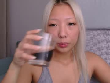 vivianwinters's chat room