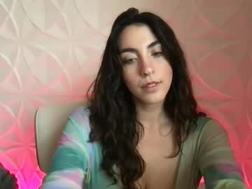 strawberripulp's chat room