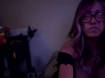 ravenoldschool11's chat room