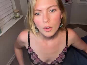 elliee81's chat room