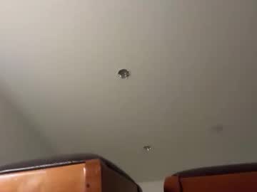 chloeros3e's chat room