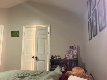 briadominick's chat room