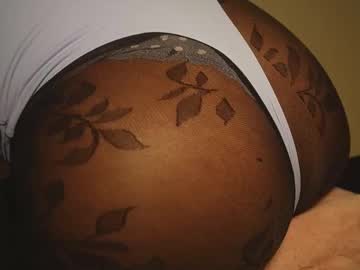 jada_valentine's chat room