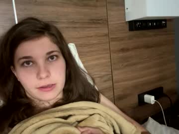 deepthroatqueen33's chat room