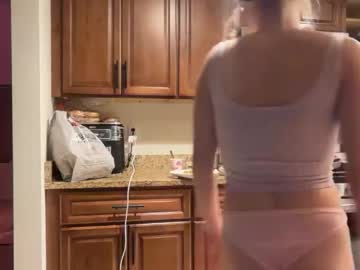 lunarose17's chat room