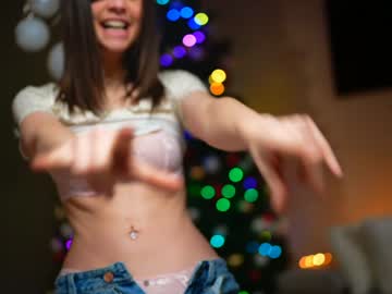 newchloe18's chat room