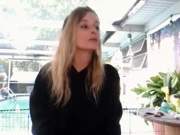 yoursecretgirlfriend963's chat room