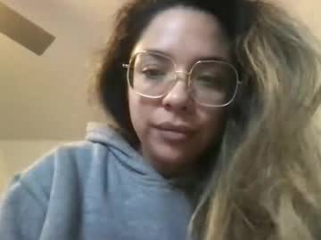 isabellaelizabeth's chat room