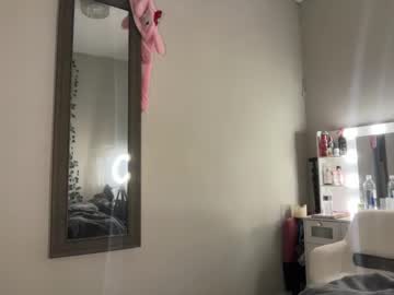 sophiasecretsx's chat room