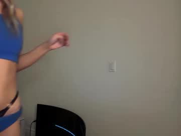 chloeros3e's chat room