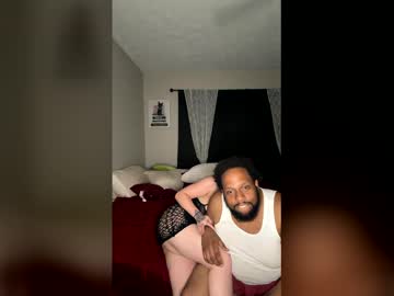 afreakycouple's chat room