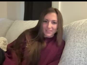 laylahlaylah1's chat room