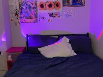 elliee81's chat room