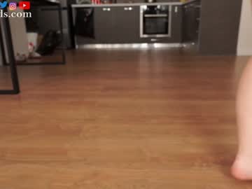 serareads's chat room