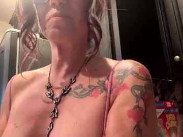 ravenoldschool11's chat room