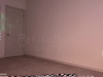 petitebrat's chat room