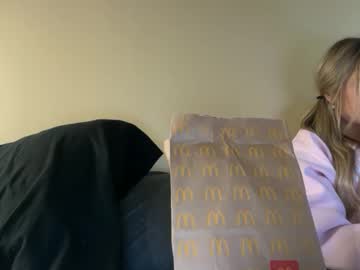 evebrooksss's chat room