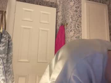 fantasyella's chat room