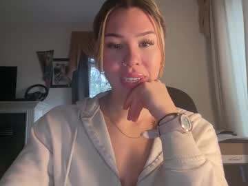 pussypower20's chat room