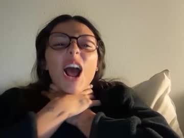 greasybangs's chat room