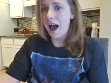 tinywithtiddies's chat room