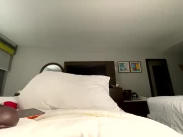 candyclaws05's chat room