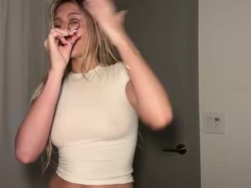 summerclarkee's chat room