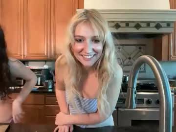 lilybrown07's chat room