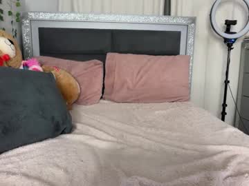 sophiasecretsx's chat room