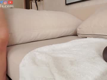 serareads's chat room