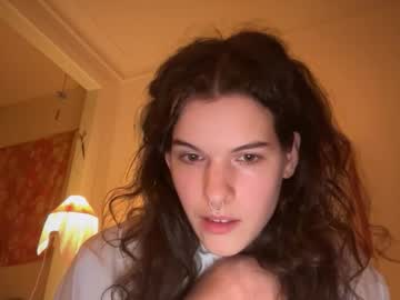 sky_lounge's chat room