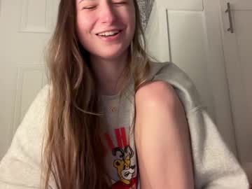 fantasyella's chat room