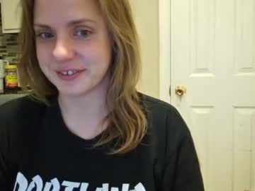 tinywithtiddies's chat room