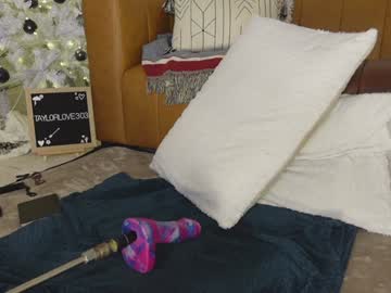 taylor_love_303's chat room