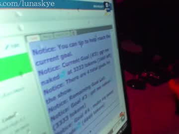 xlunaskye's chat room