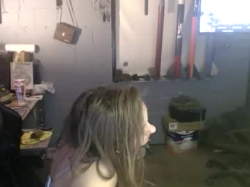 strokinaces1's chat room