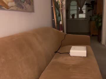 pretendlunch's chat room