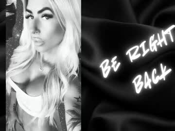 blondiluvsanal's chat room