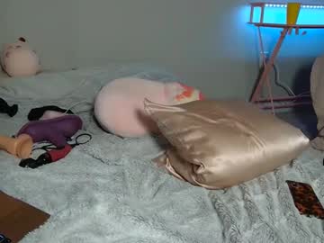 elsa_may's chat room