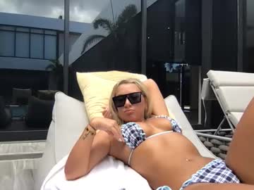 carinawestbrook's chat room