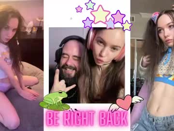 manicpixiedreamfrog's chat room